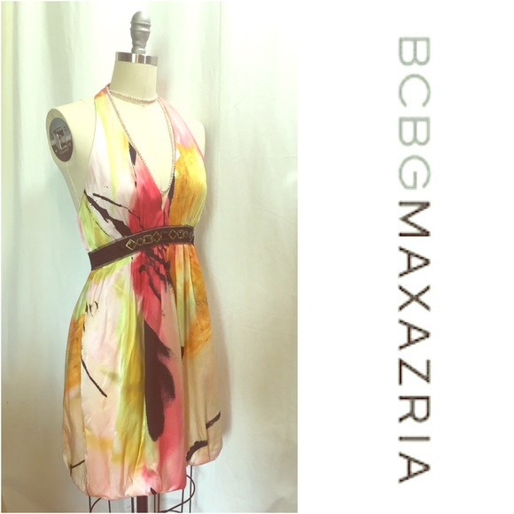 BCBGMaxAzria Dresses & Skirts - Silk summer/cocktail halter neck dress